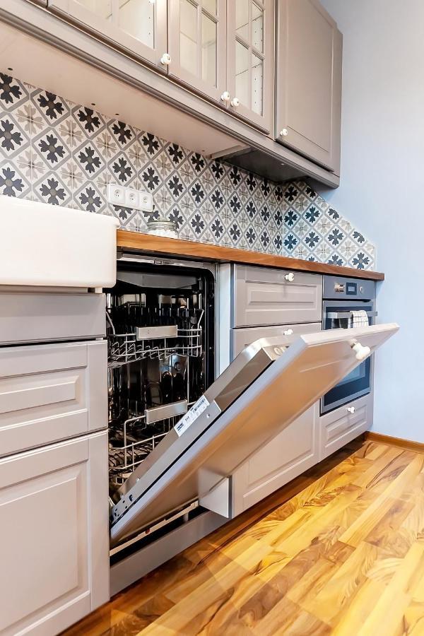 Attic Apartment On Waterfront / View / Netflix Prag Exterior foto