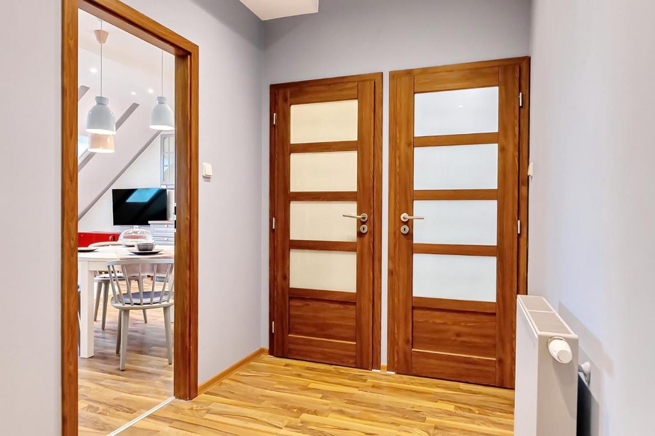 Attic Apartment On Waterfront / View / Netflix Prag Exterior foto